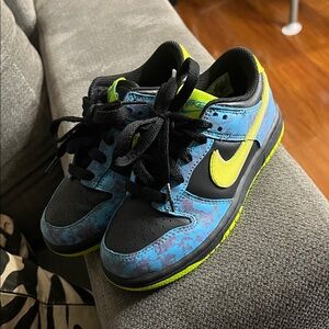 Nike Kids Sneakers in Blue, Black, and Yellow